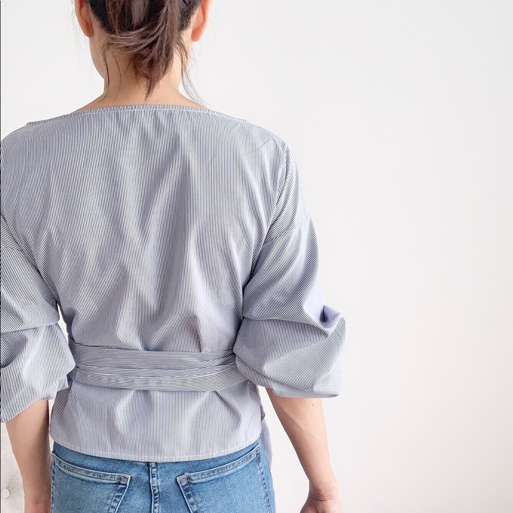 LAST 1 ! PUFFED SLEEVE Statement top - BLUE WHITE - Picture 3 of 7